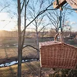 Treehouse Kremilek Jesenice (Pribram)