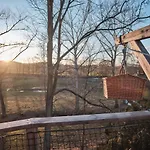 Treehouse Kremilek Jaktstuga Jesenice (Pribram)