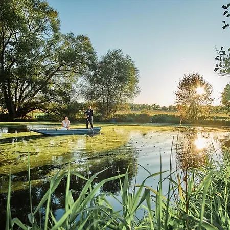 Lodge Treehouse Kremilek