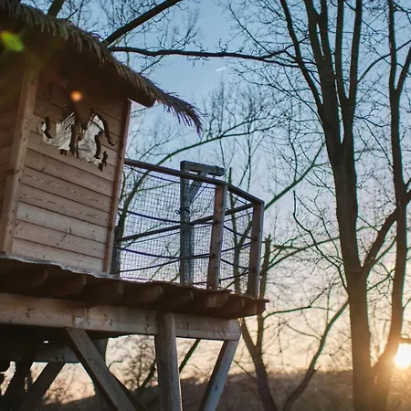 Treehouse Kremilek Jesenice (Pribram)
