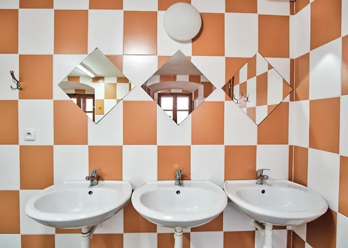 Treehouse Kremilek Lodge *